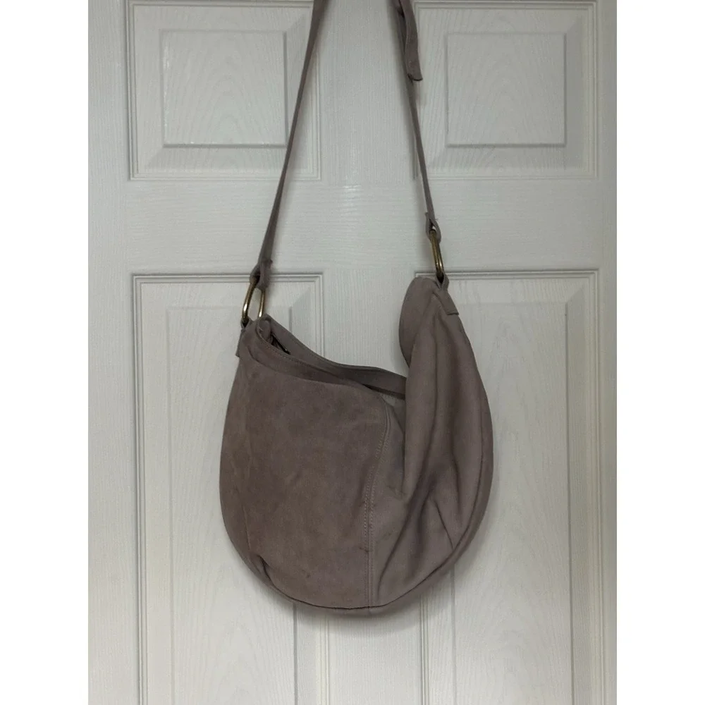 Stone Mountain Taupe Leather Crossbody Shoulder Bag